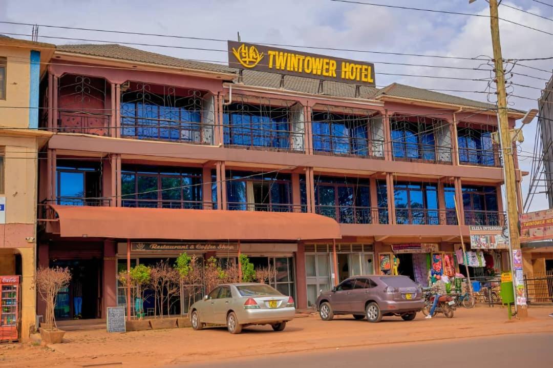 Twin Towers Hotel Kampala Buitenkant foto